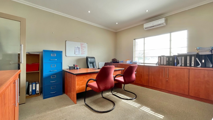 To Let commercial Property for Rent in Lionviham Western Cape